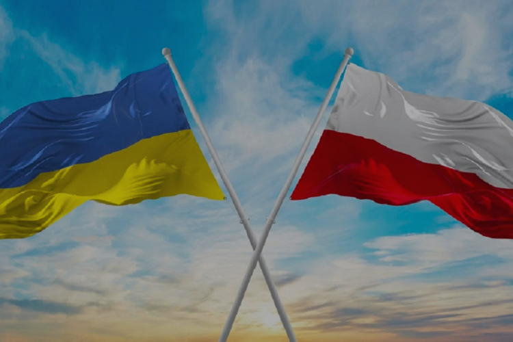 How can a refugee from Ukraine obtain refugee status in Poland in 2023? Key information and principles